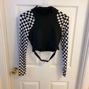 Long sleeve checkerboard crop top with buckle
